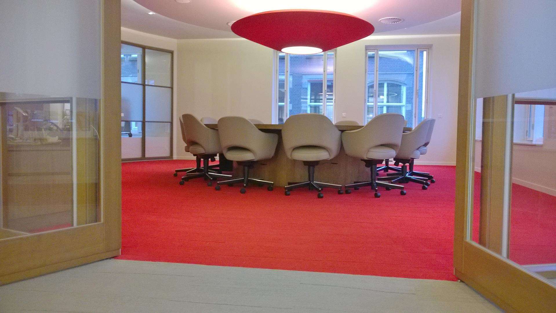 Kids ii® amsterdam Versiering van de zaal in zwart wit en grijs